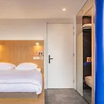 Bunk Hotel
