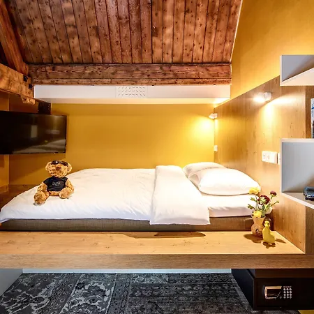 Bunk
