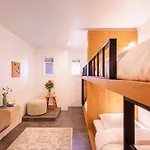 Bunk Hotel 3*