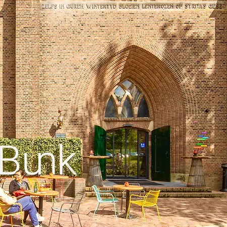 מלון Bunk 3*